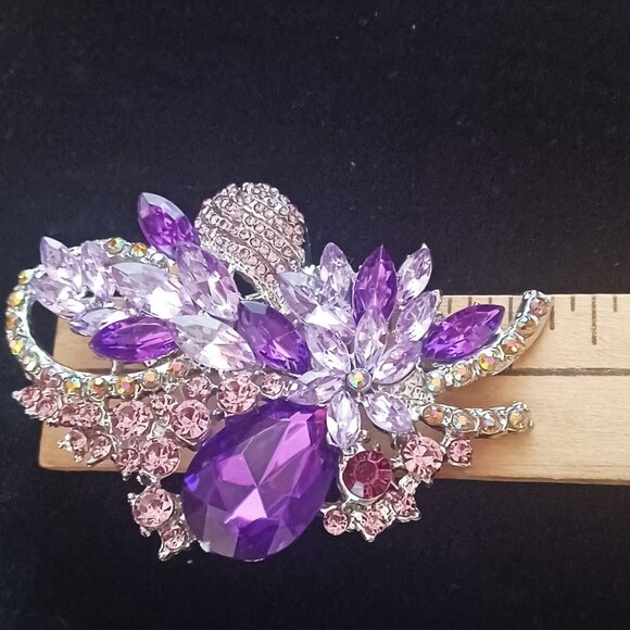 Show Stopper Purple Brooch - Picture 3 of 4